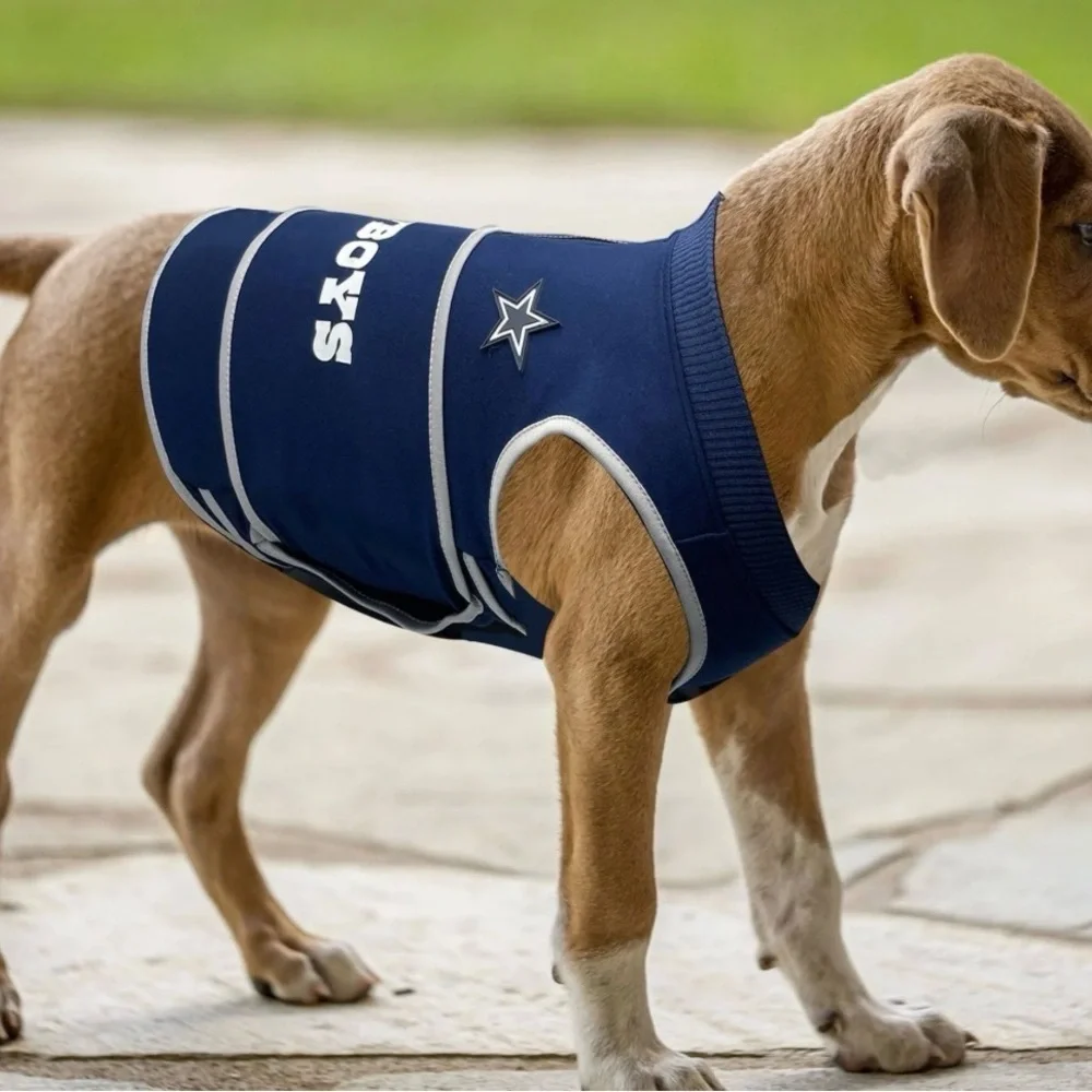 NWT Pets DALLAS COWBOYS Dog Soothing Solution Vest M Dogs Anxiety Calming Coat